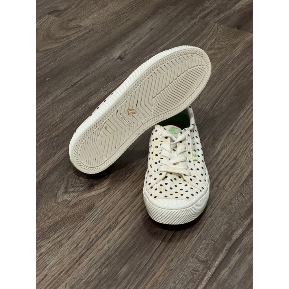 Cariuma OCA Low Polka Dot Canvas Sneakers White/Black Size 7.5W/6M​​​ - Picture 2 of 11